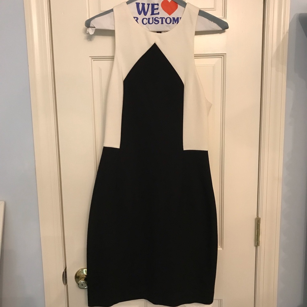 Black and white Trina Turk dress size 0
